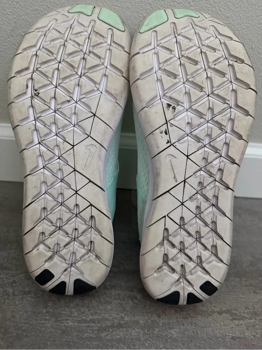 Nike lightweight knit